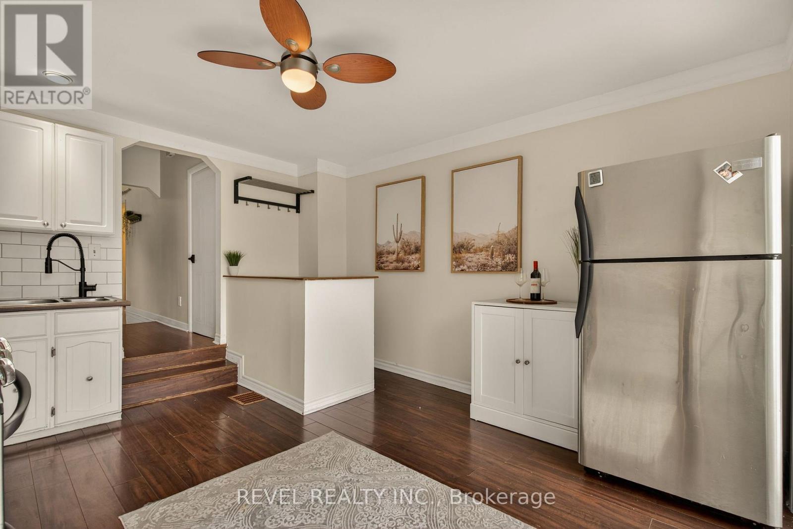 153 Ferrie Street E Property Photo 22