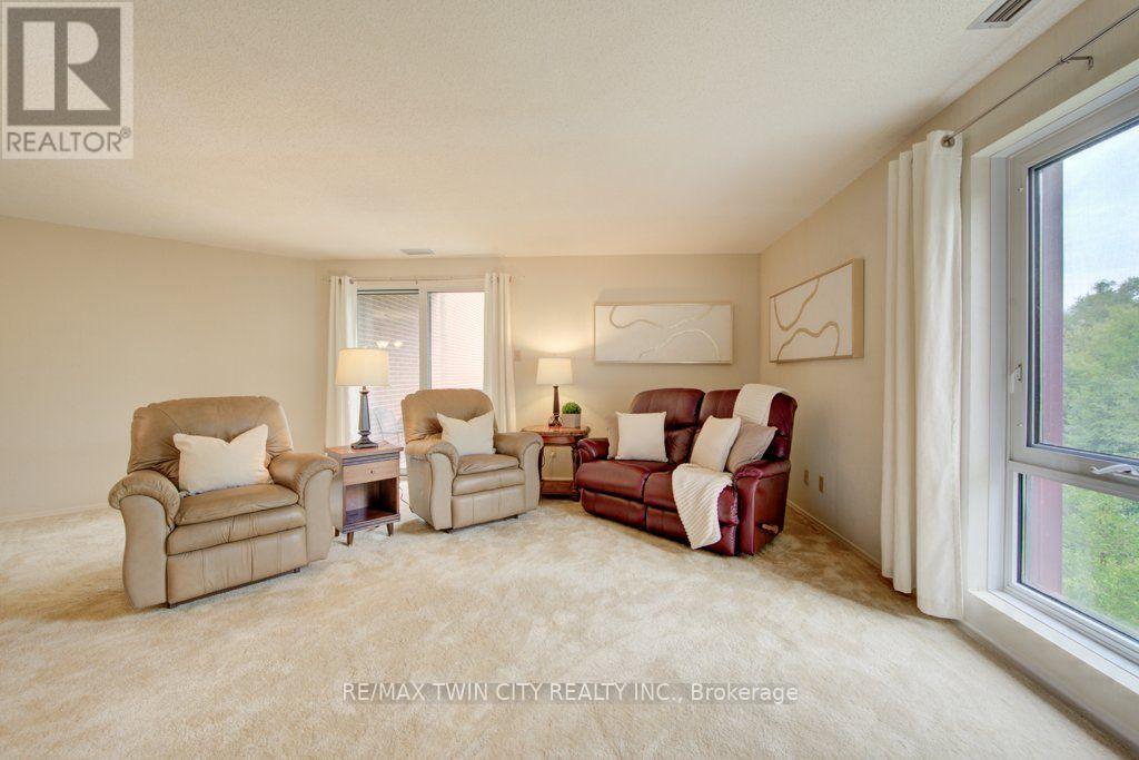 32 - 52 Blue Springs Drive Property Photo 11