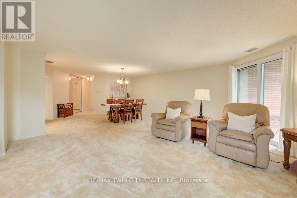 32 - 52 Blue Springs Drive Property Photo 12