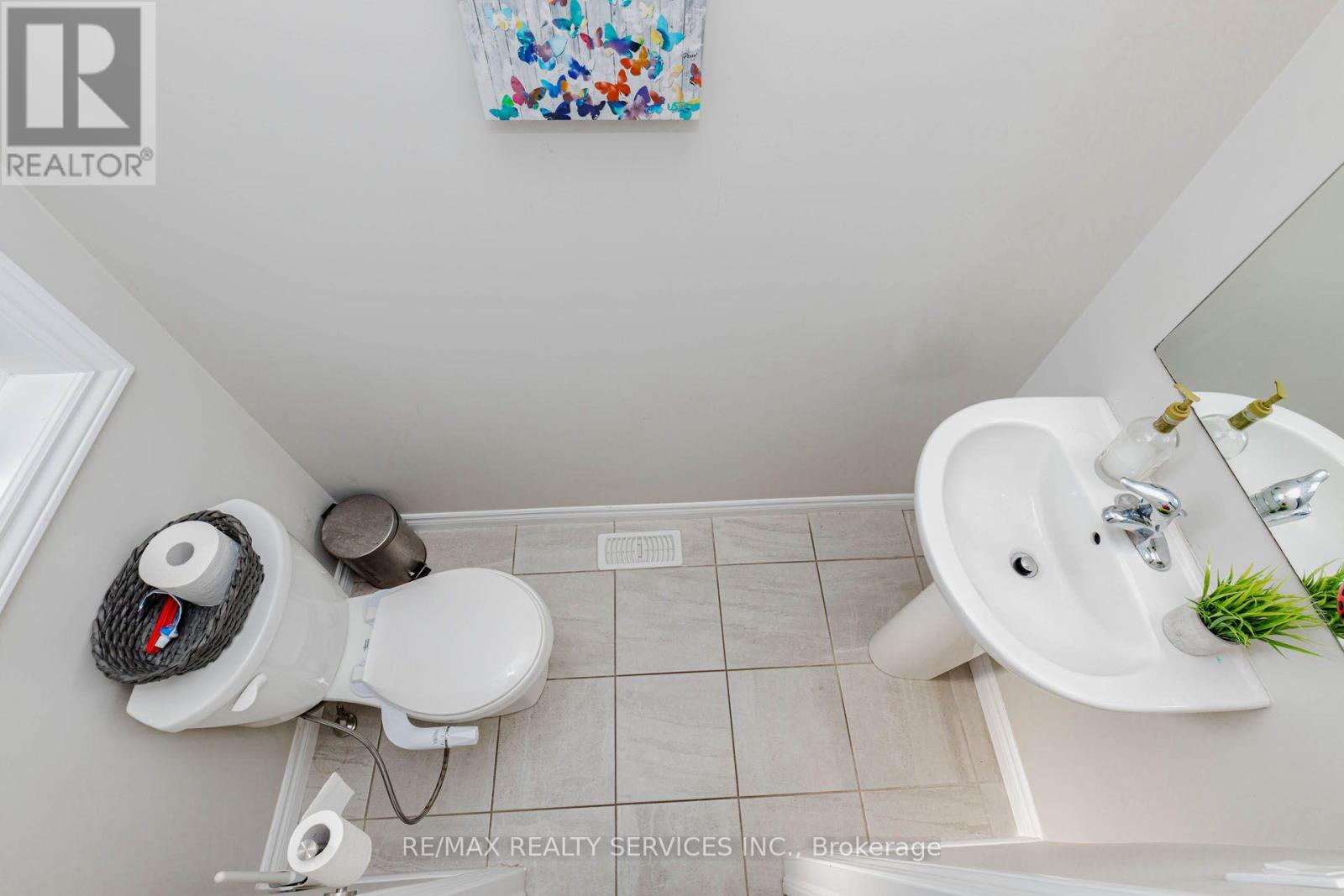 1561 Dunkirk Avenue Property Photo 19