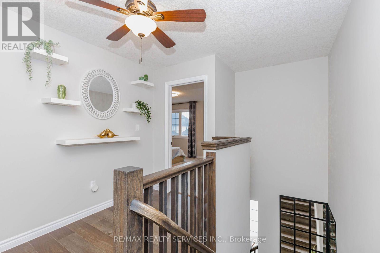 1561 Dunkirk Avenue Property Photo 20
