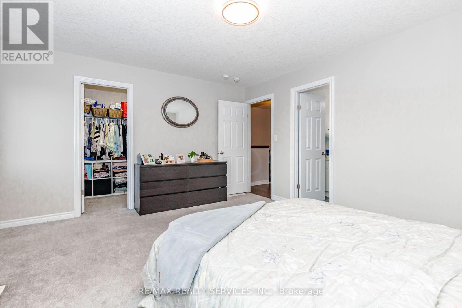 1561 Dunkirk Avenue Property Photo 22