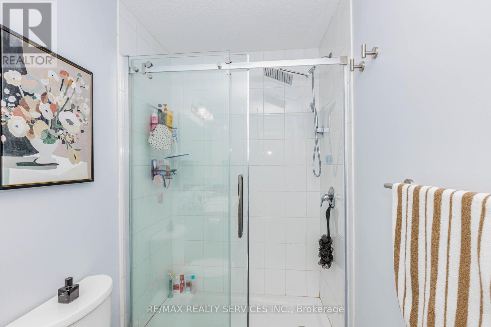 1561 Dunkirk Avenue Property Photo 25