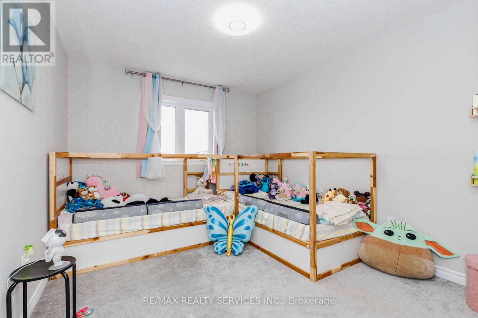 1561 Dunkirk Avenue Property Photo 31