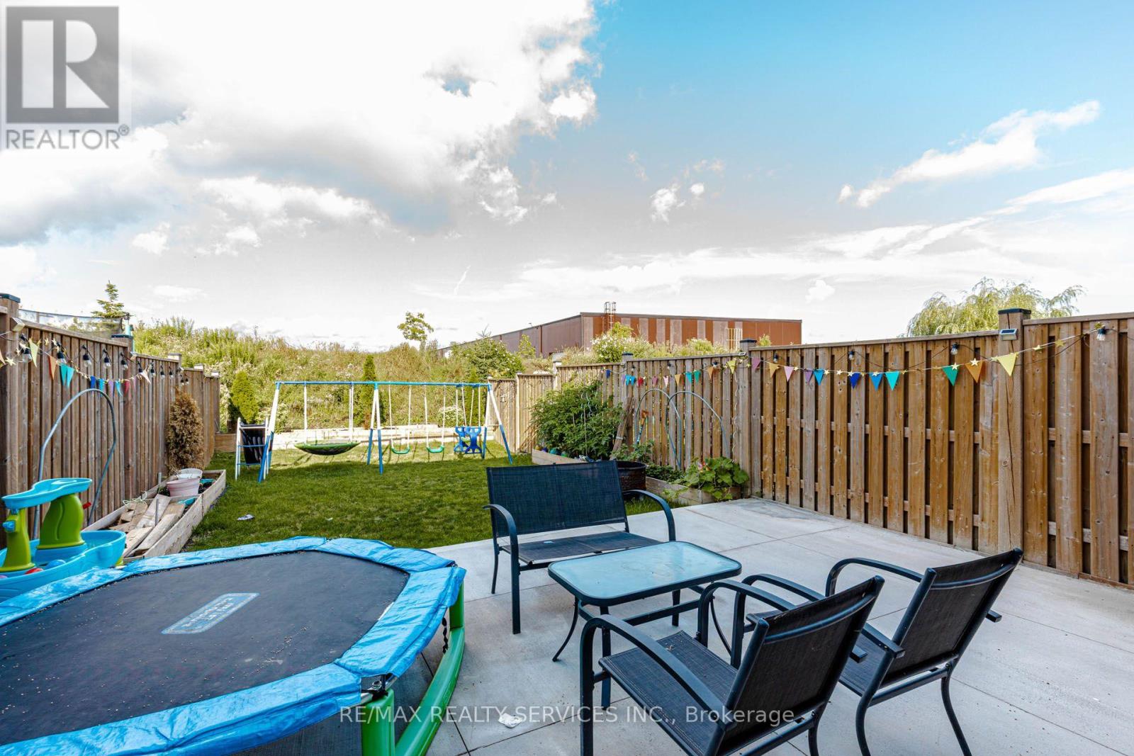 1561 Dunkirk Avenue Property Photo 41