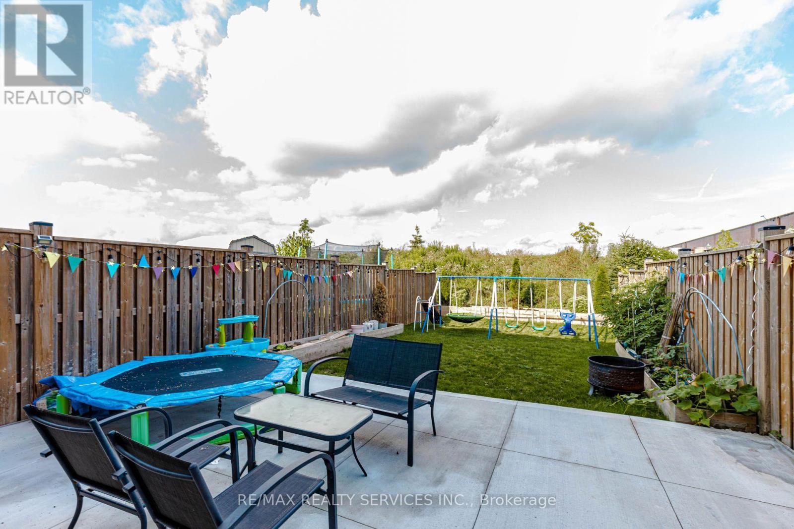 1561 Dunkirk Avenue Property Photo 42