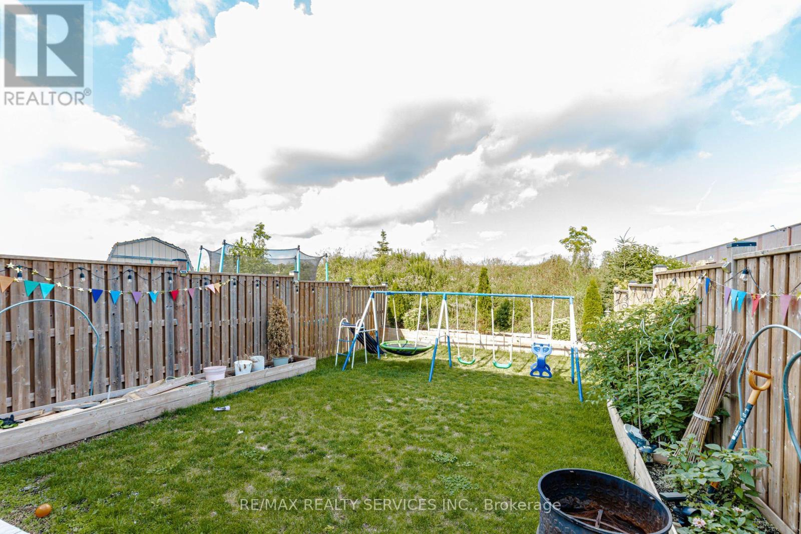 1561 Dunkirk Avenue Property Photo 44