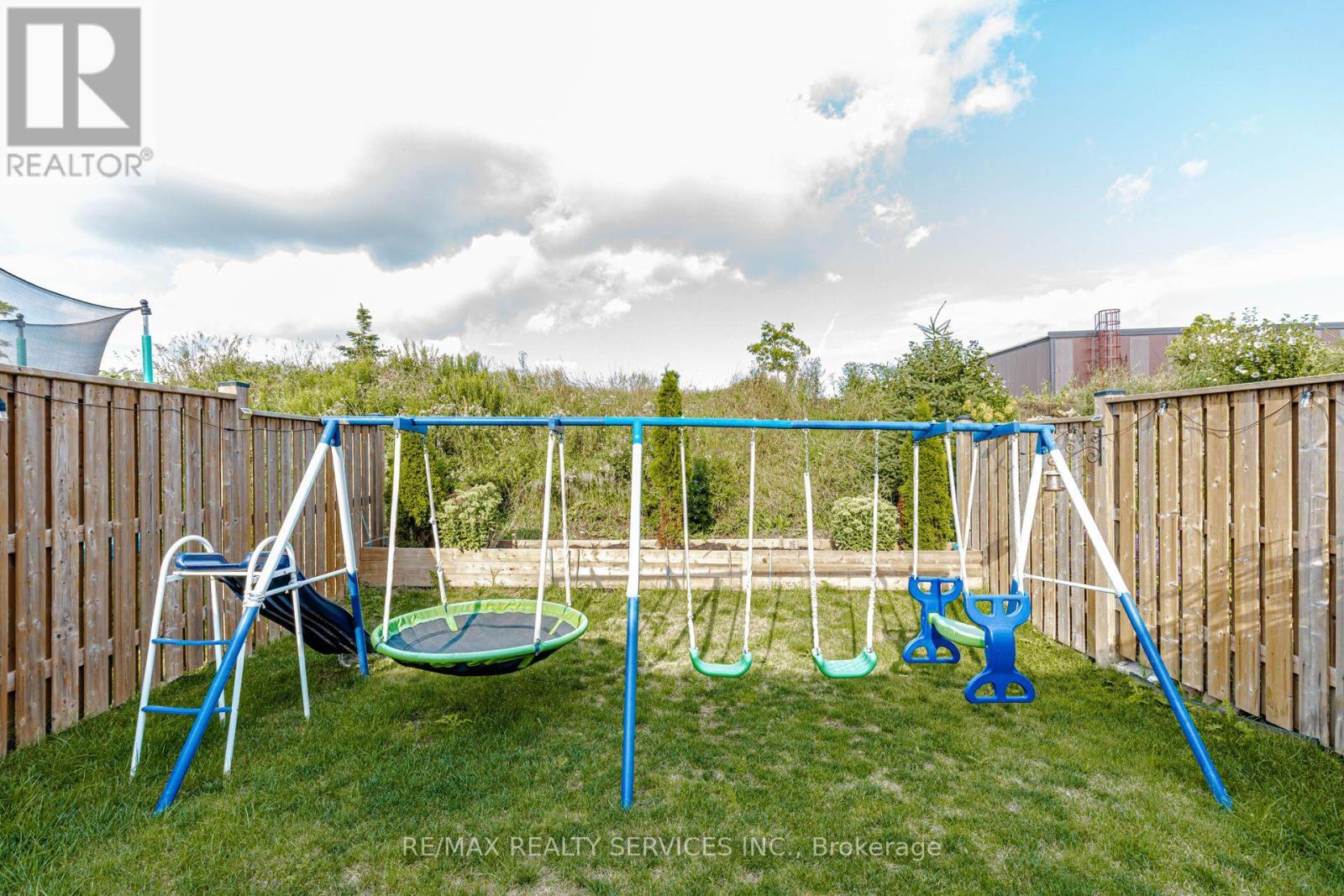 1561 Dunkirk Avenue Property Photo 45