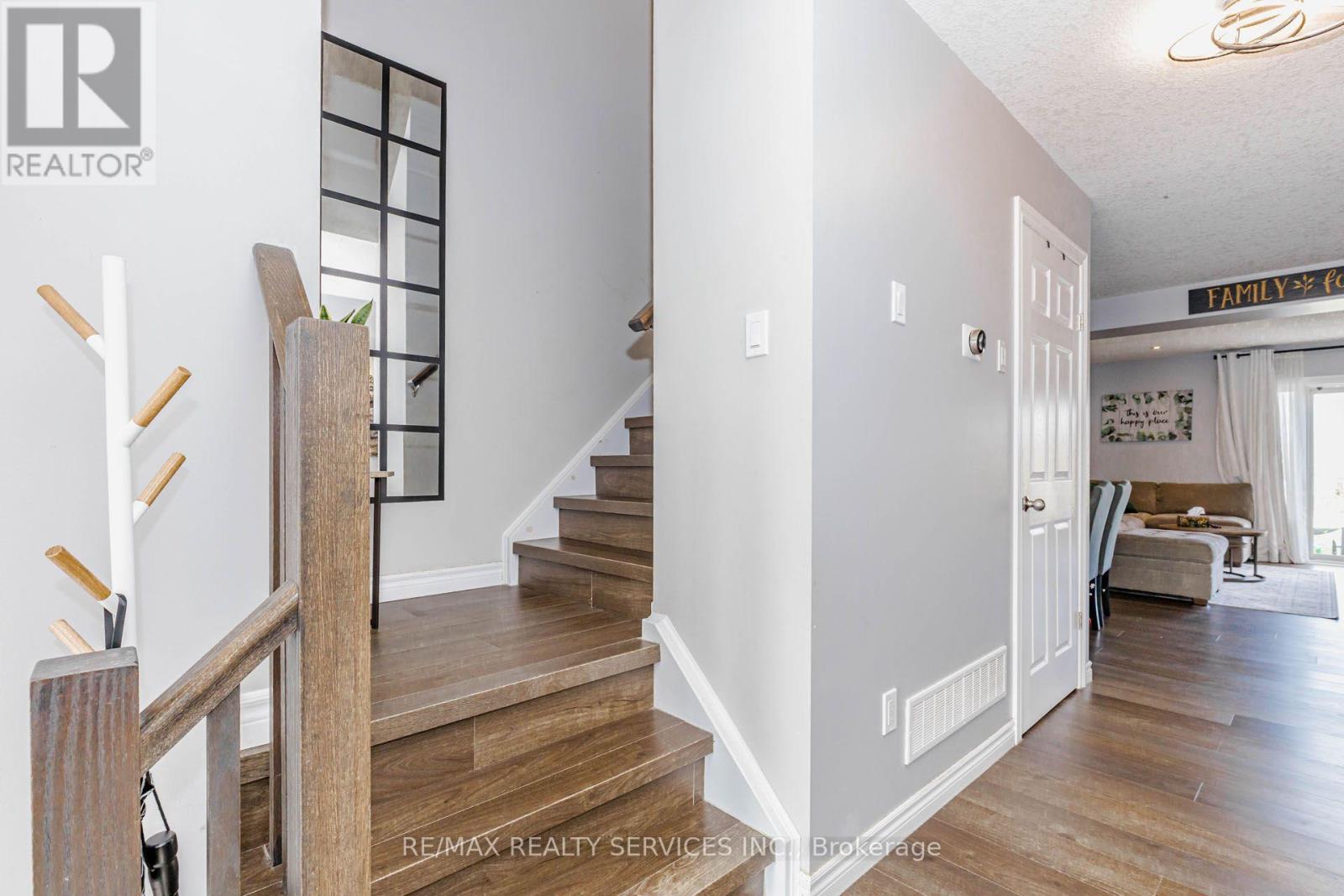 1561 Dunkirk Avenue Property Photo 50