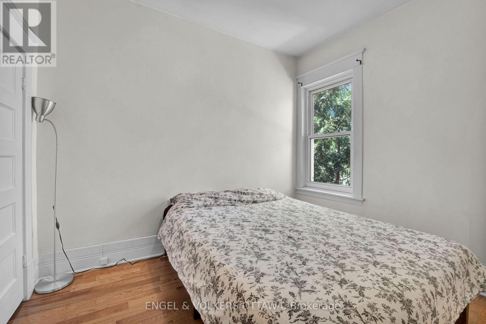 2 - 172 Ivy Crescent Property Photo 12