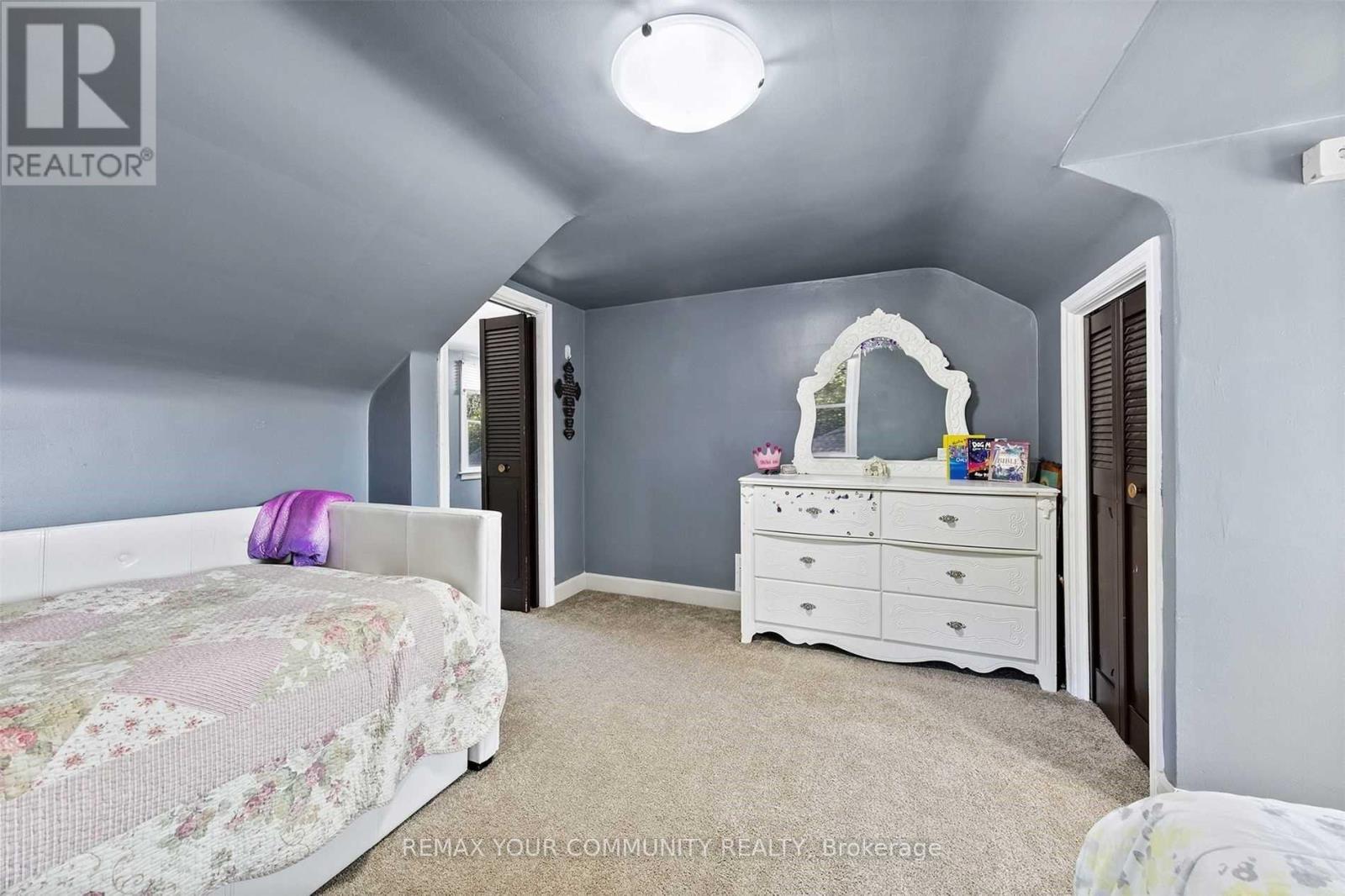 4276 Howard Avenue Property Photo 20