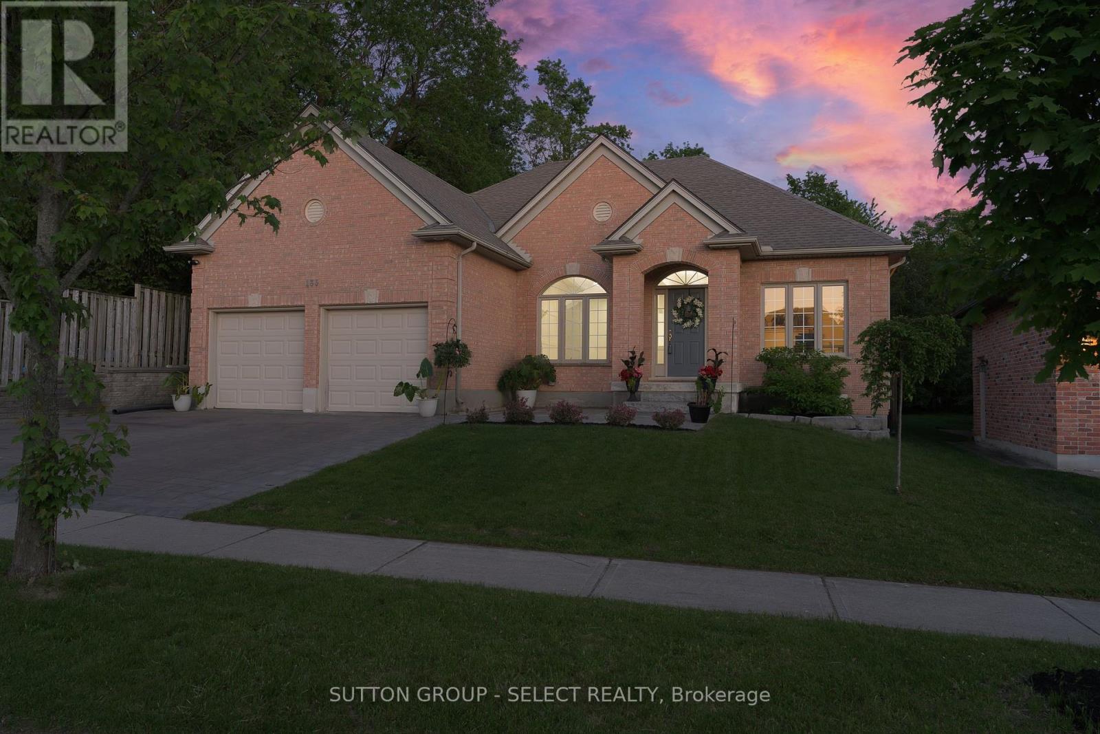 135 Plane Tree Drive Property Photo 1