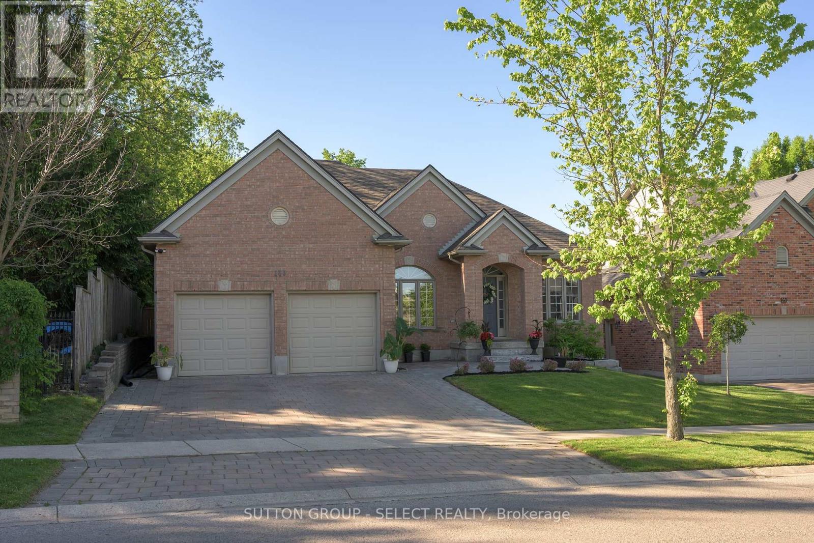 135 Plane Tree Drive Property Photo 2