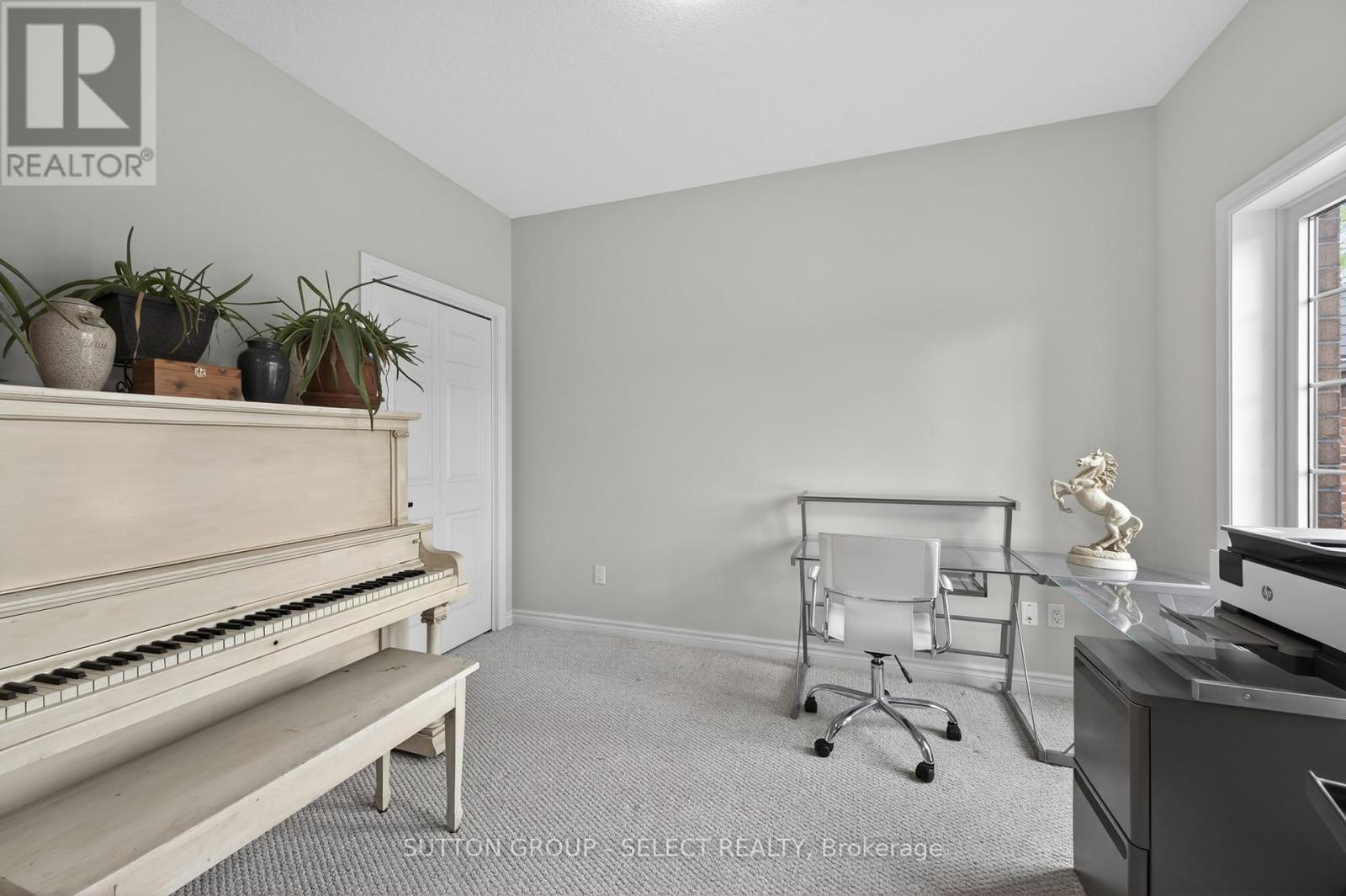 135 Plane Tree Drive Property Photo 5