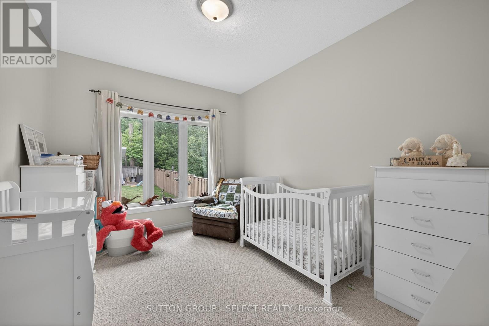 135 Plane Tree Drive Property Photo 6