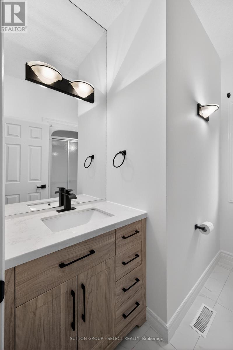 135 Plane Tree Drive Property Photo 8