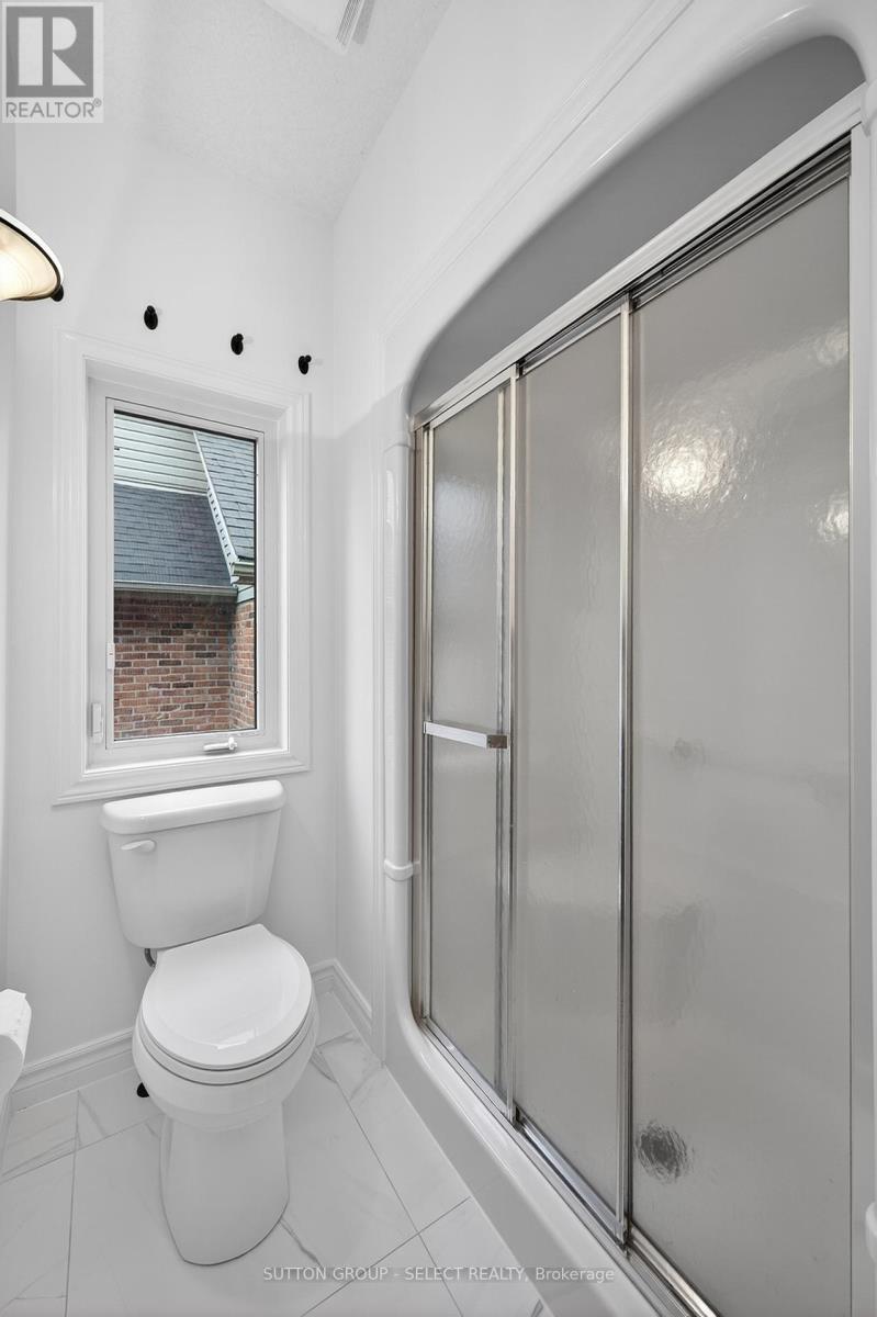 135 Plane Tree Drive Property Photo 9