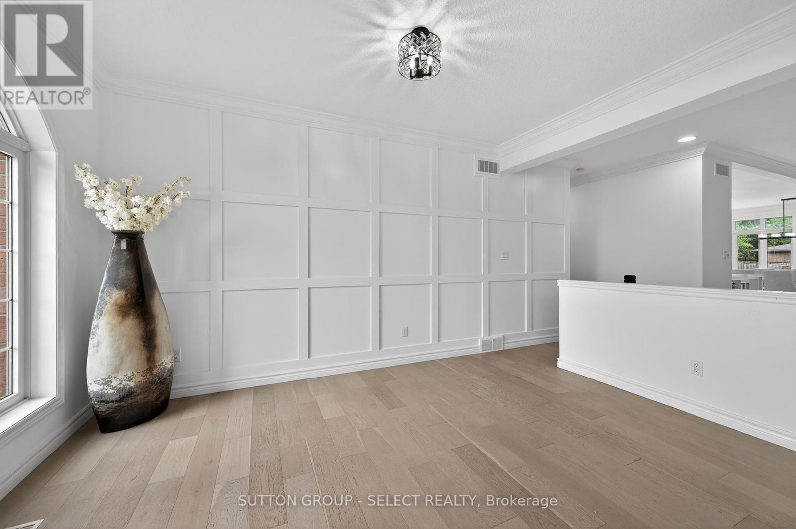 135 Plane Tree Drive Property Photo 12