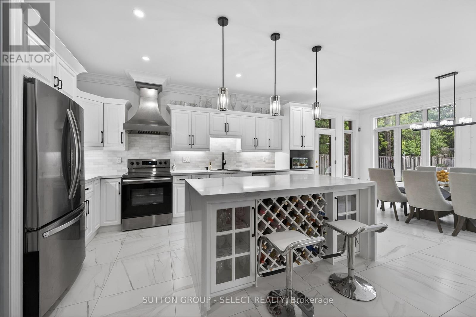 135 Plane Tree Drive Property Photo 16