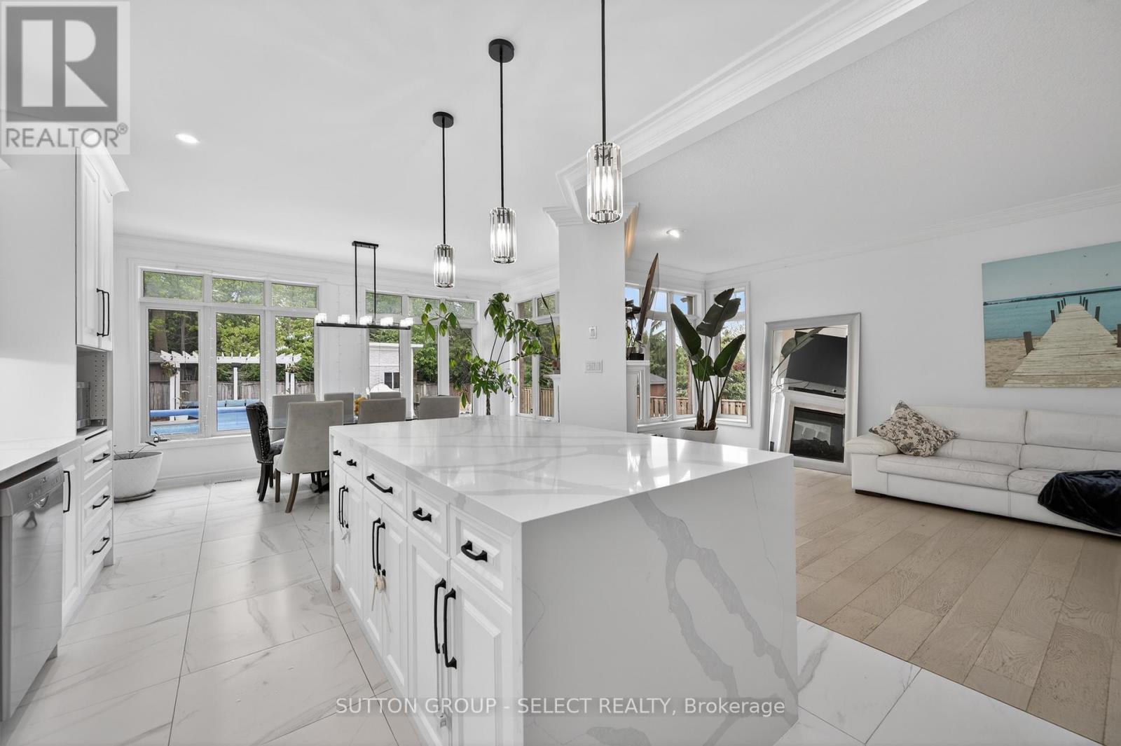 135 Plane Tree Drive Property Photo 20