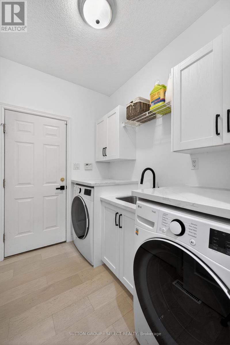 135 Plane Tree Drive Property Photo 23