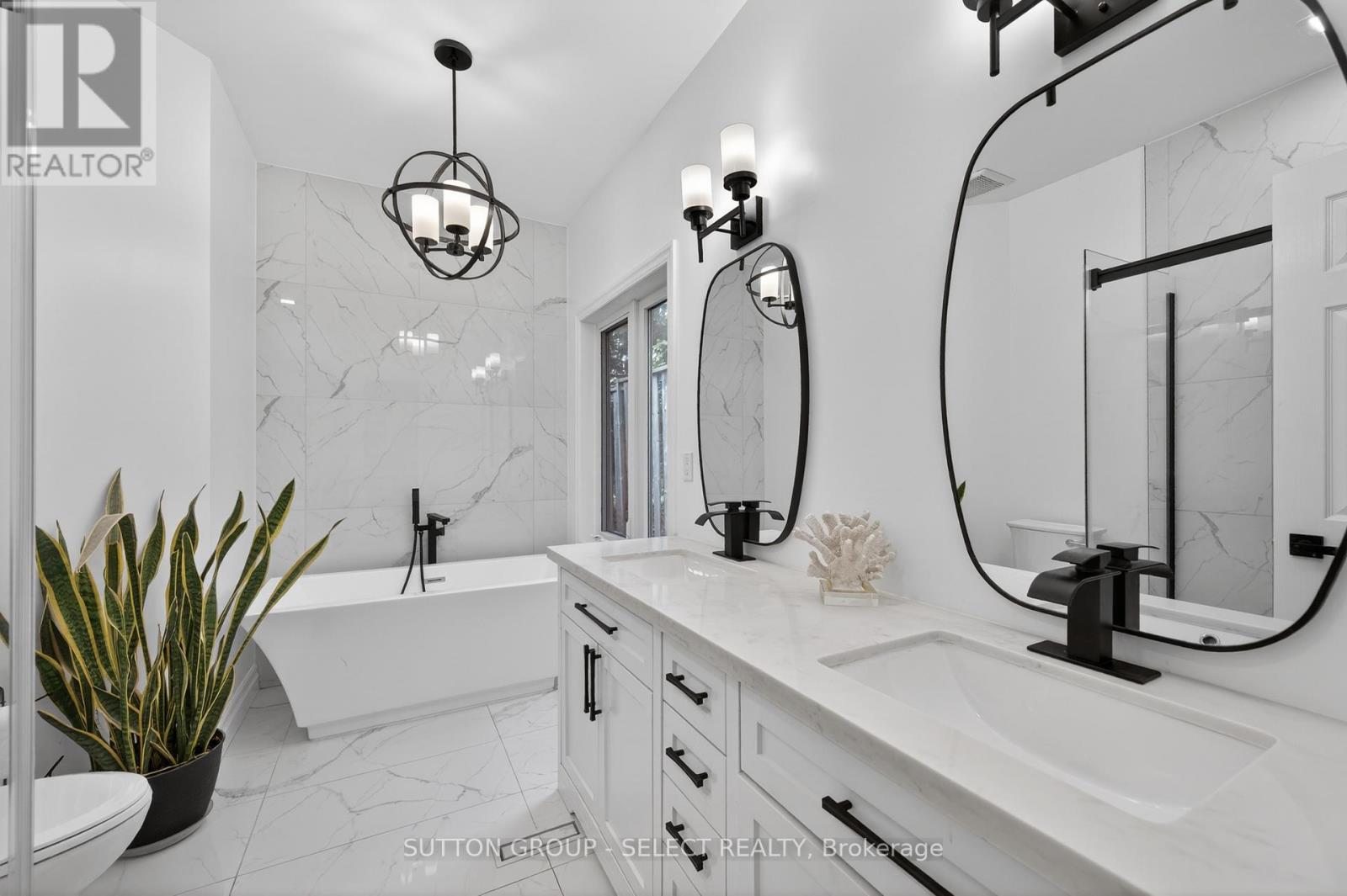 135 Plane Tree Drive Property Photo 26