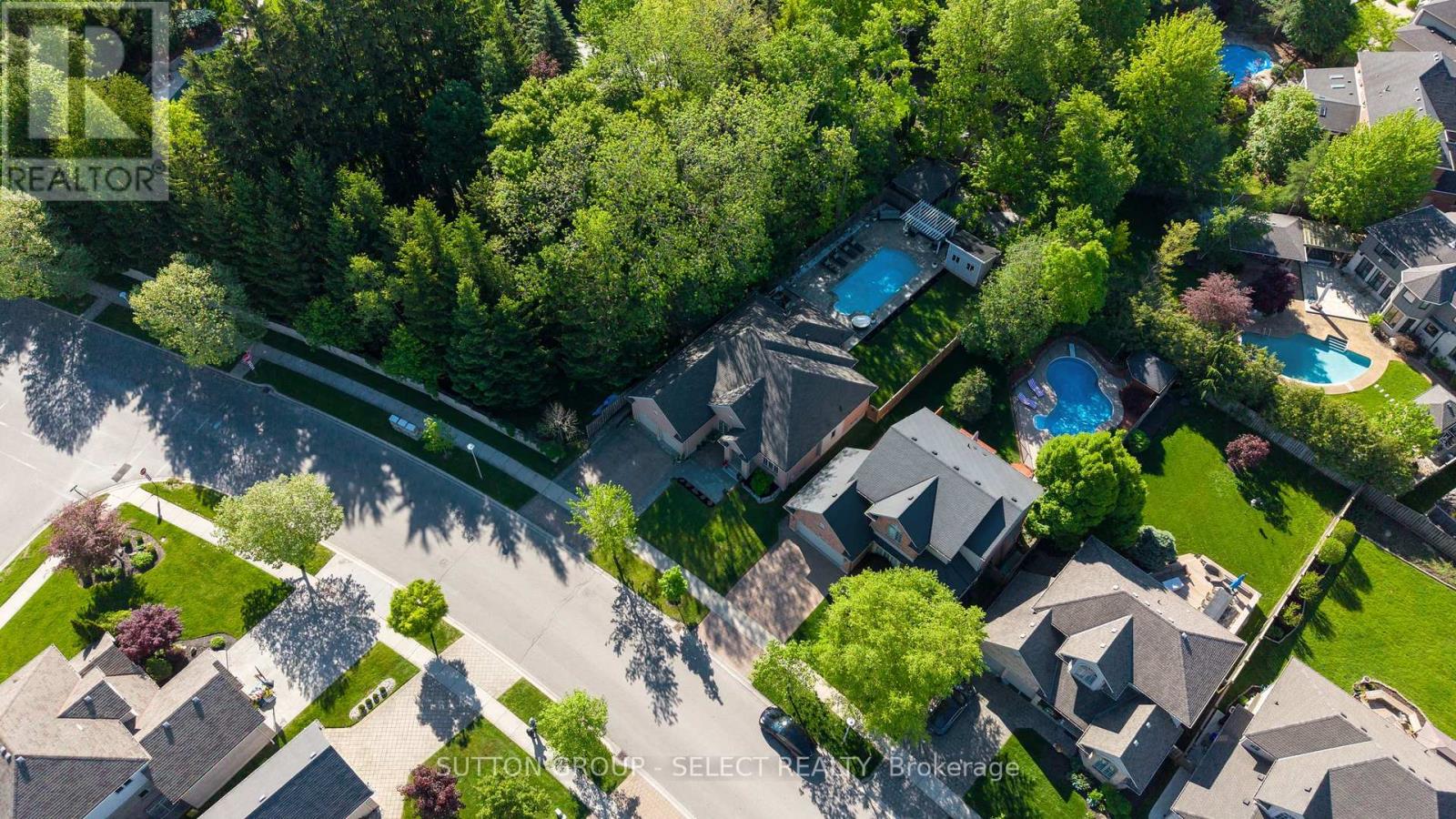 135 Plane Tree Drive Property Photo 43