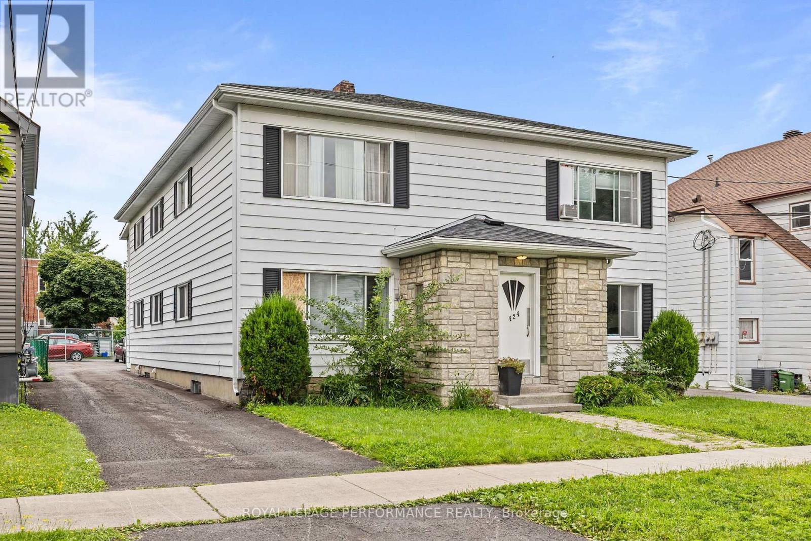 424 Guy Street Property Photo 2