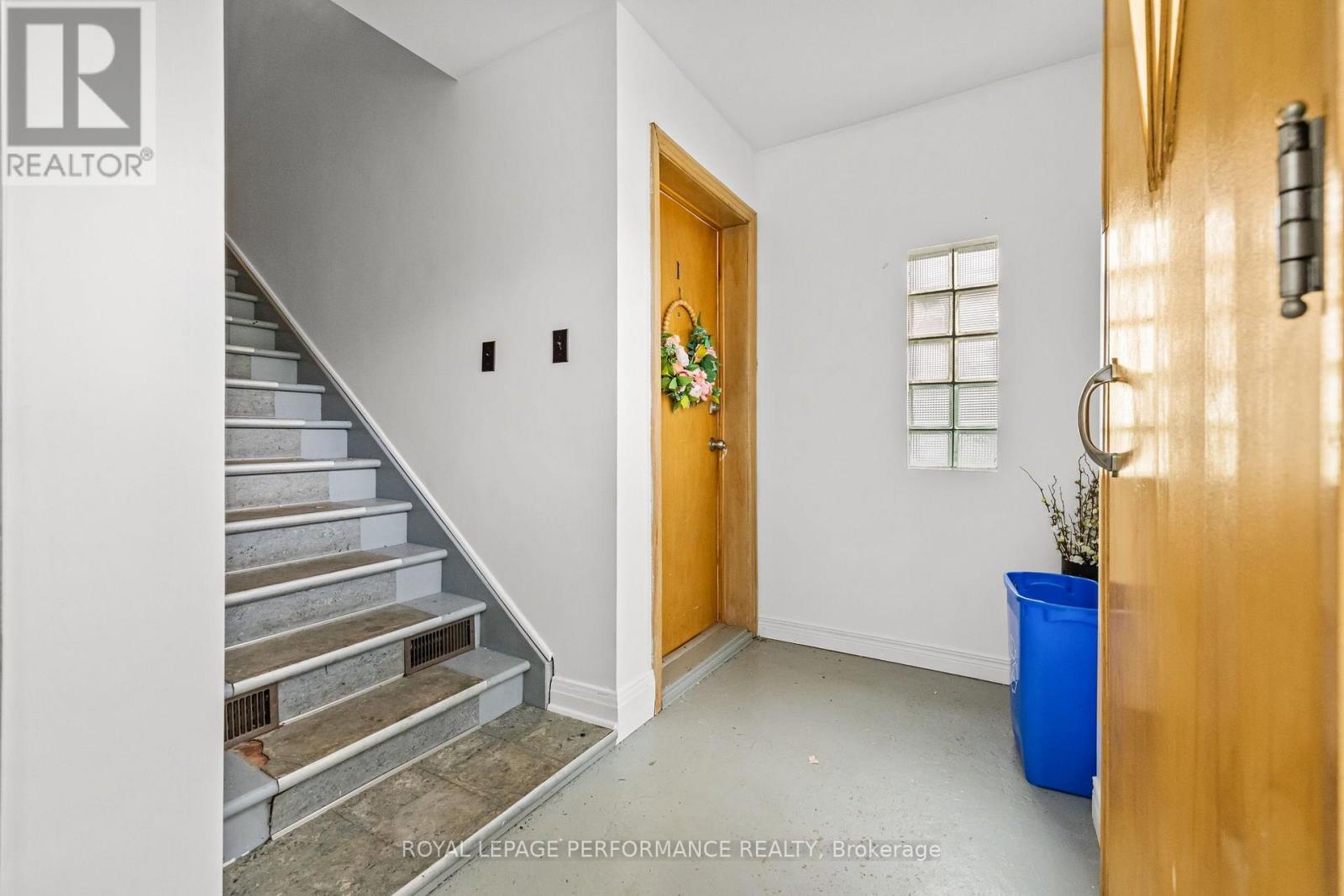 424 Guy Street Property Photo 3