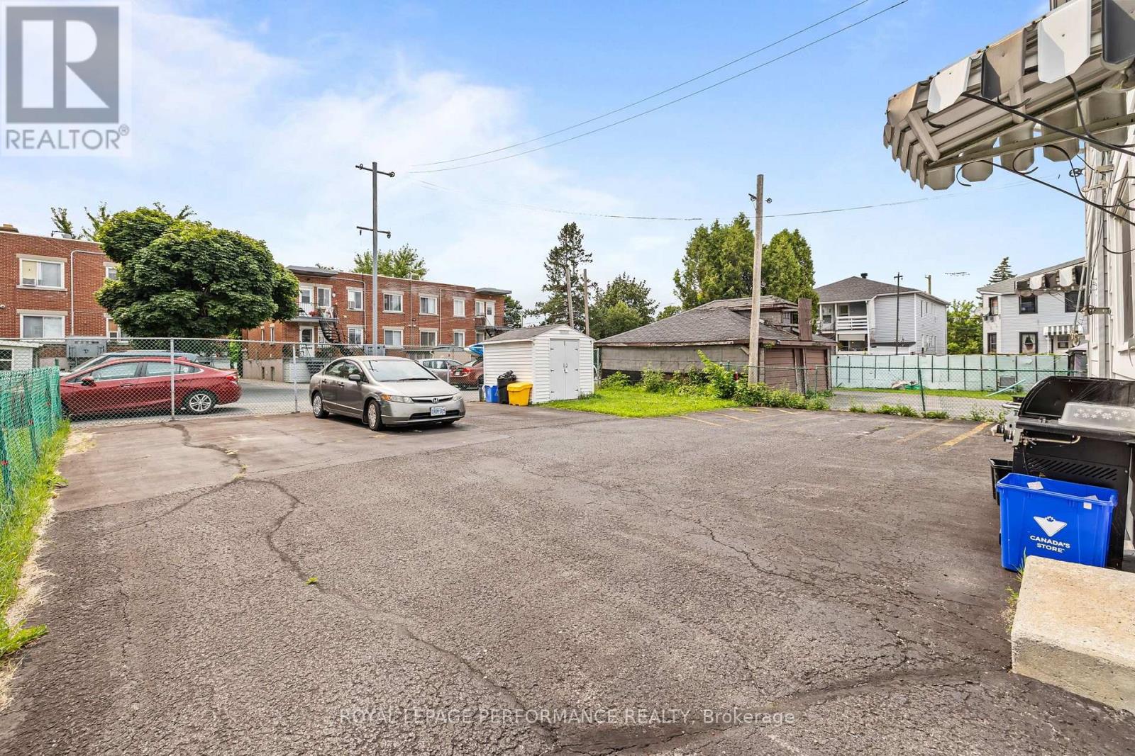 424 Guy Street Property Photo 5