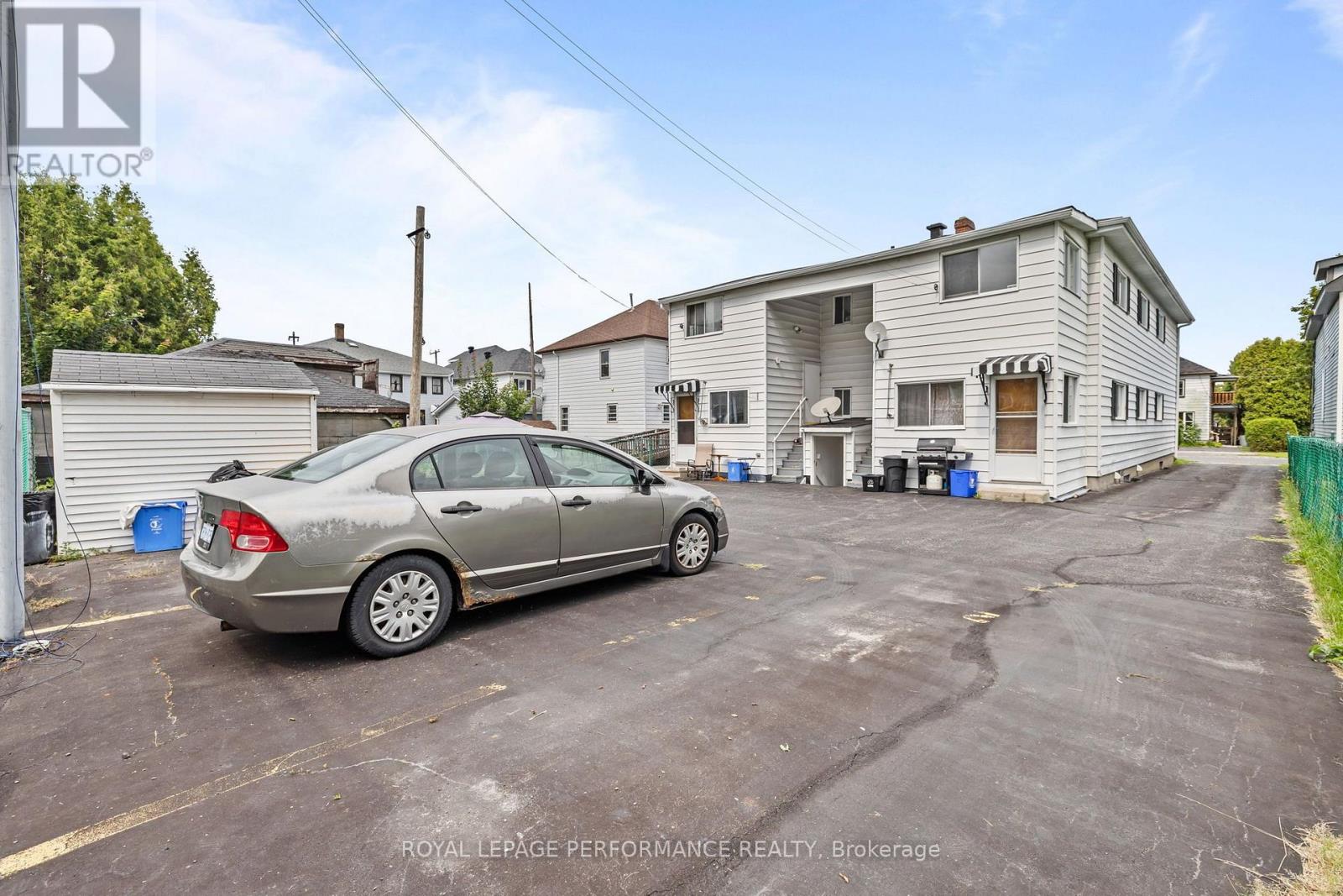 424 Guy Street Property Photo 6