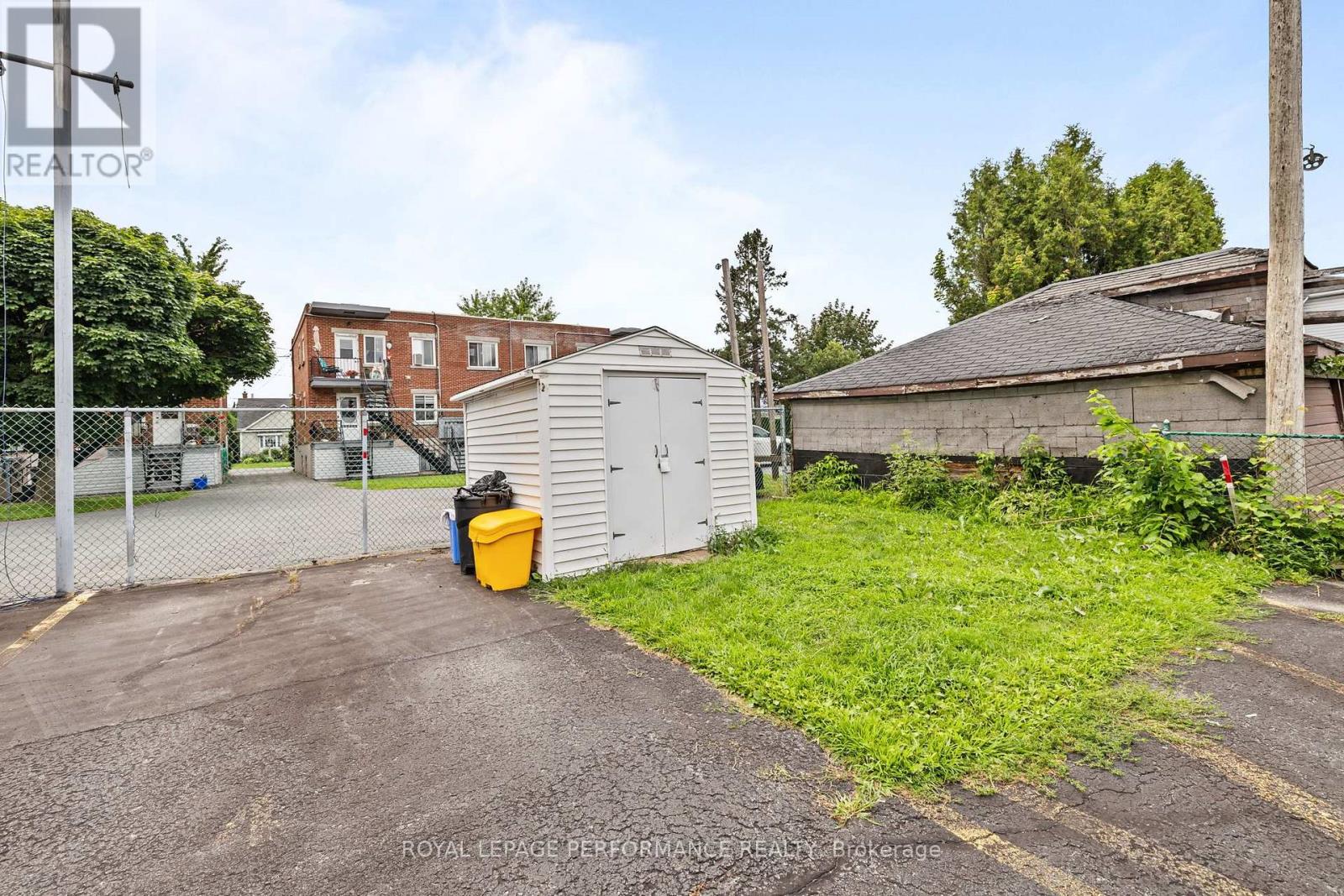 424 Guy Street Property Photo 8