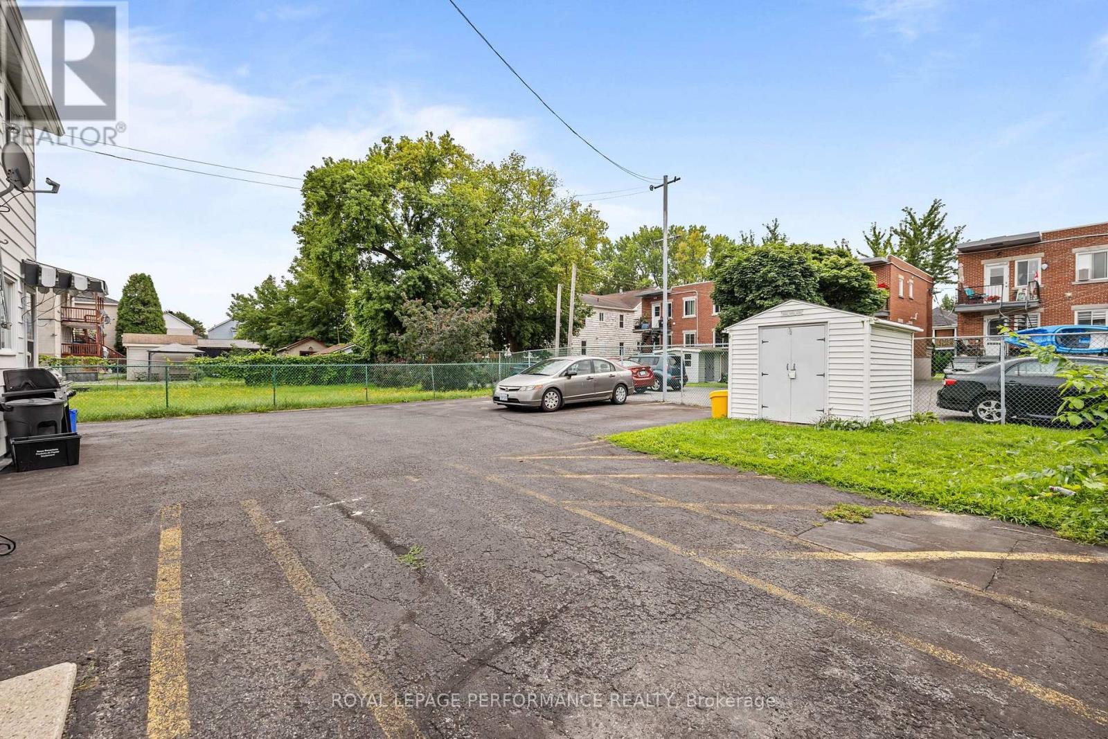 424 Guy Street Property Photo 9