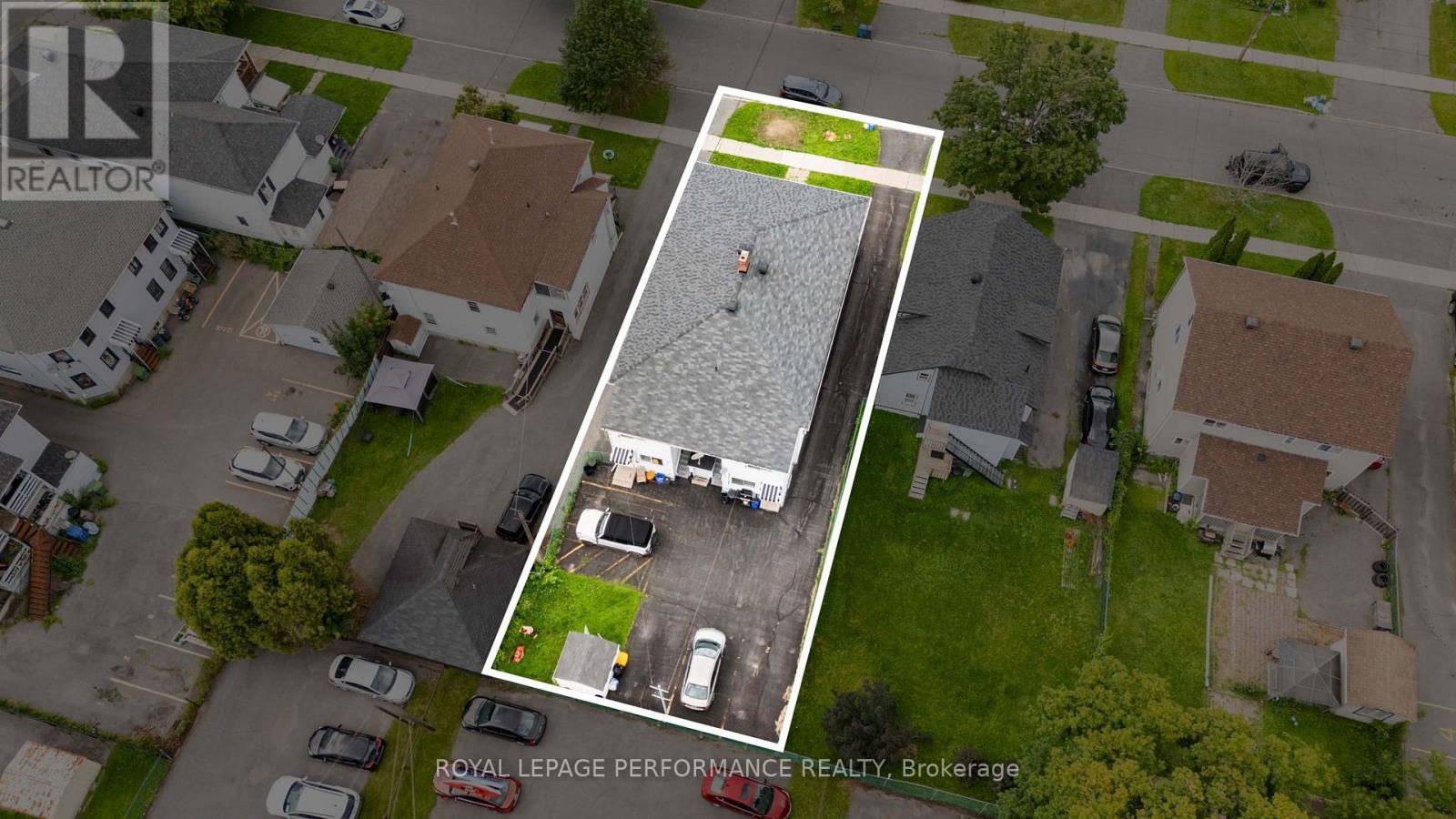 424 Guy Street Property Photo 14