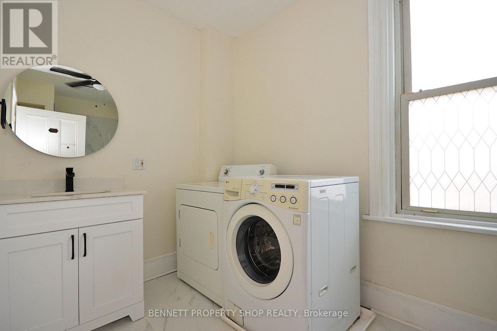 15 Daniel Street N Property Photo 19