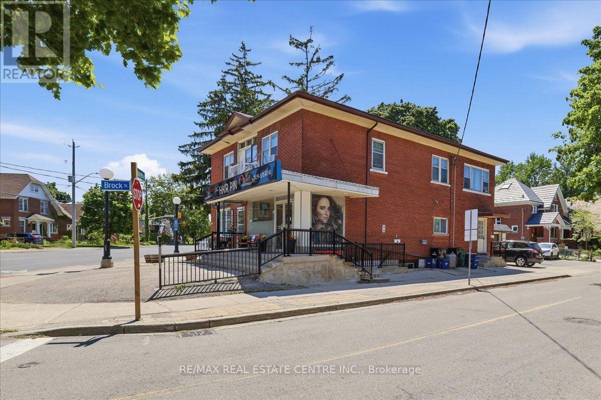 744 Queen Street S Property Photo 3