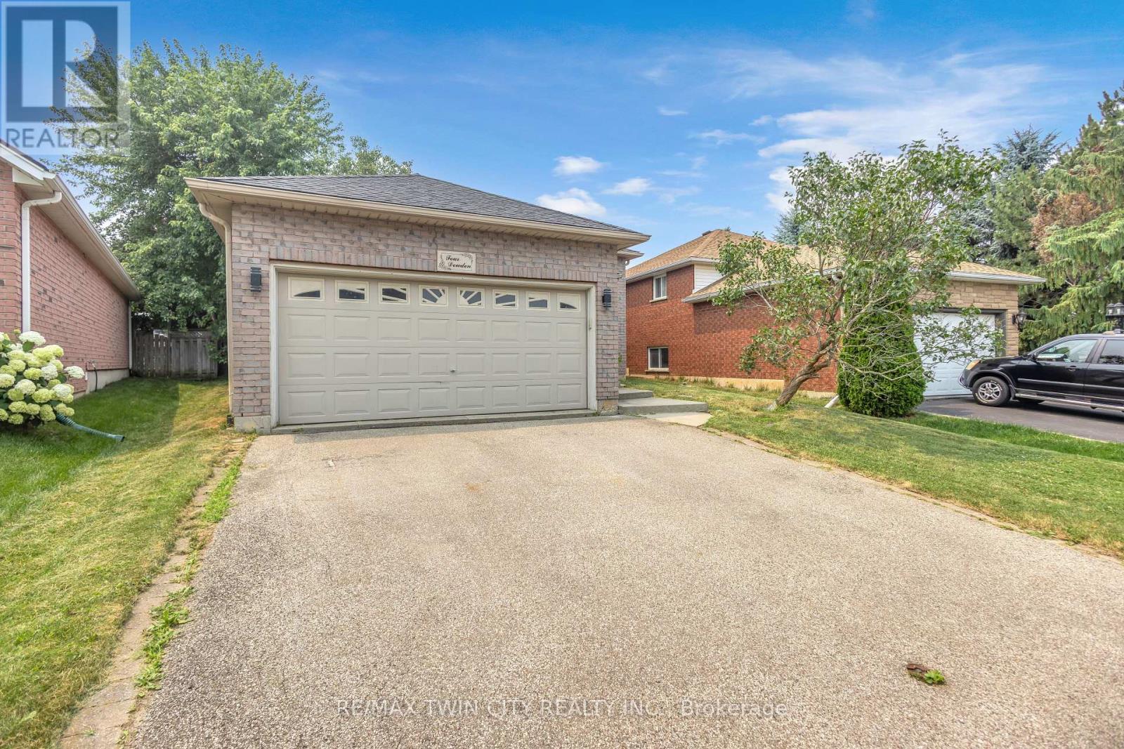 4 Dowden Avenue Property Photo 3