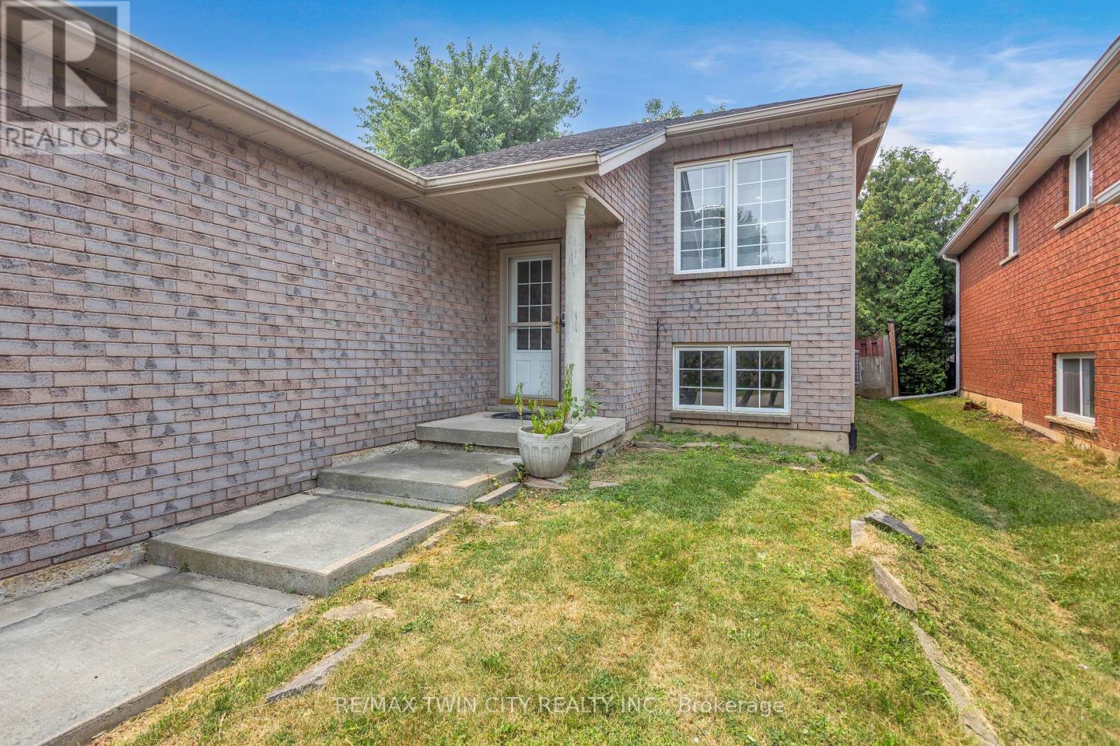 4 Dowden Avenue Property Photo 4