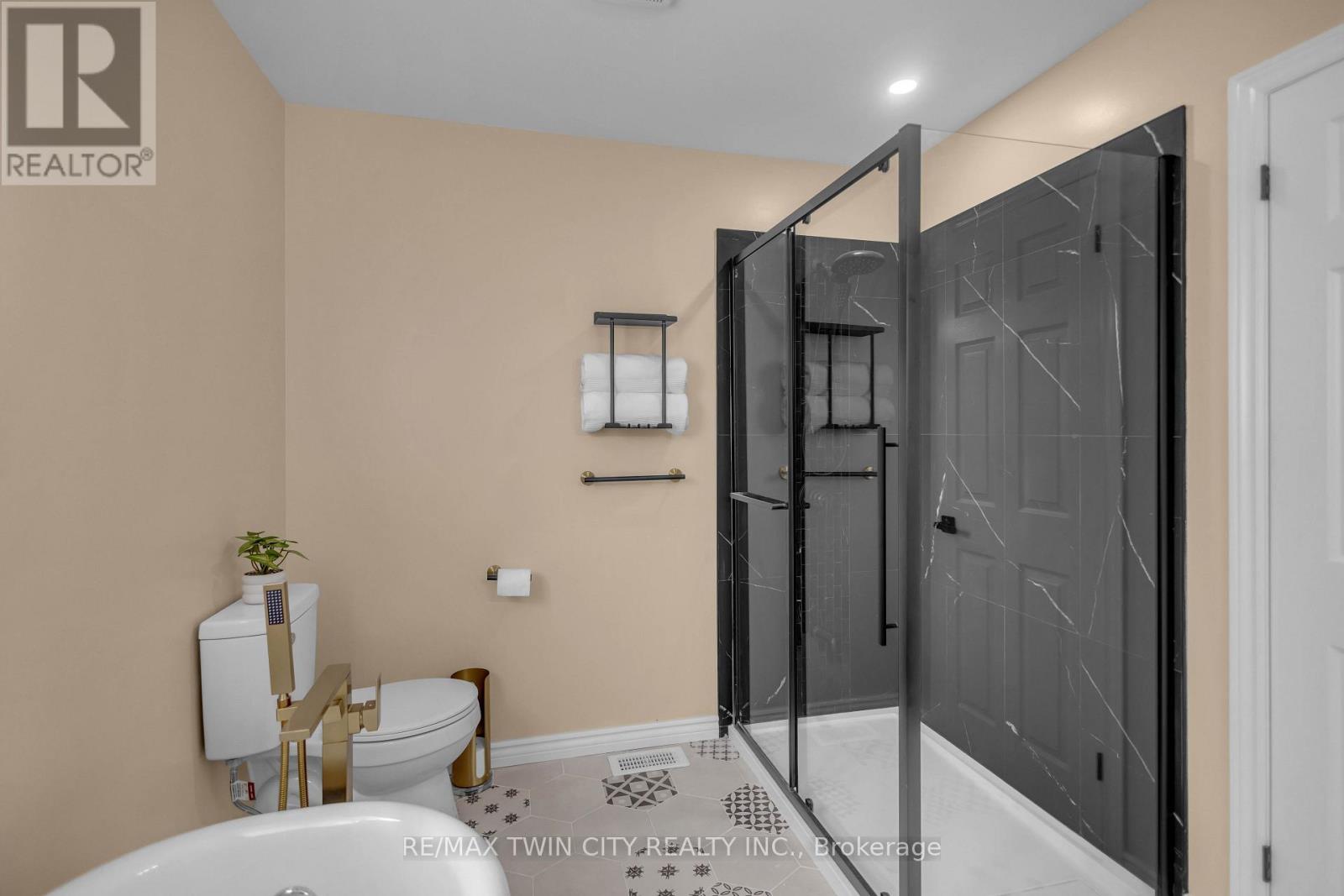 4 Dowden Avenue Property Photo 23