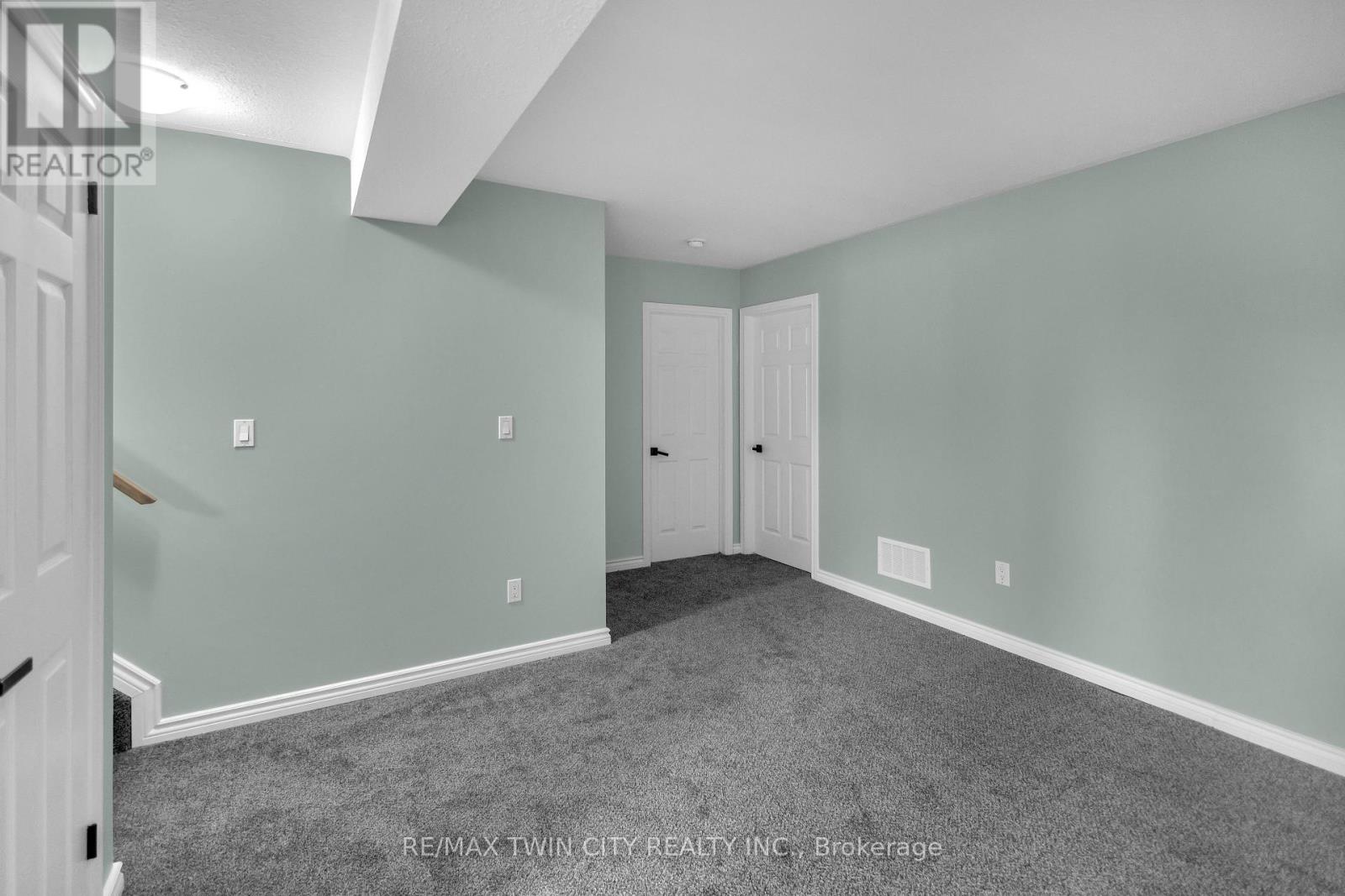4 Dowden Avenue Property Photo 28