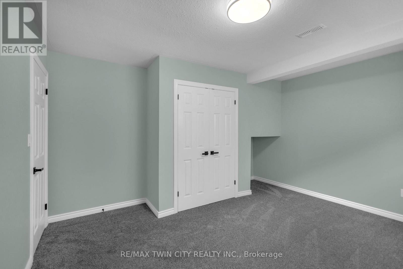 4 Dowden Avenue Property Photo 33