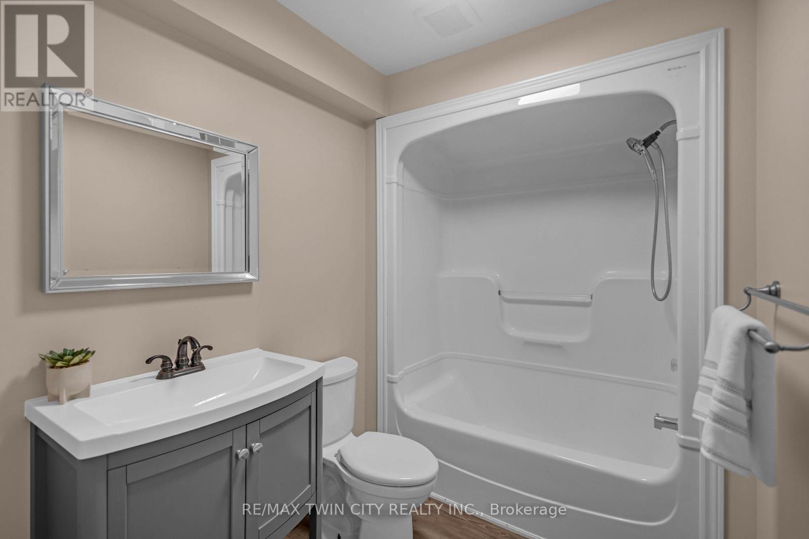 4 Dowden Avenue Property Photo 35