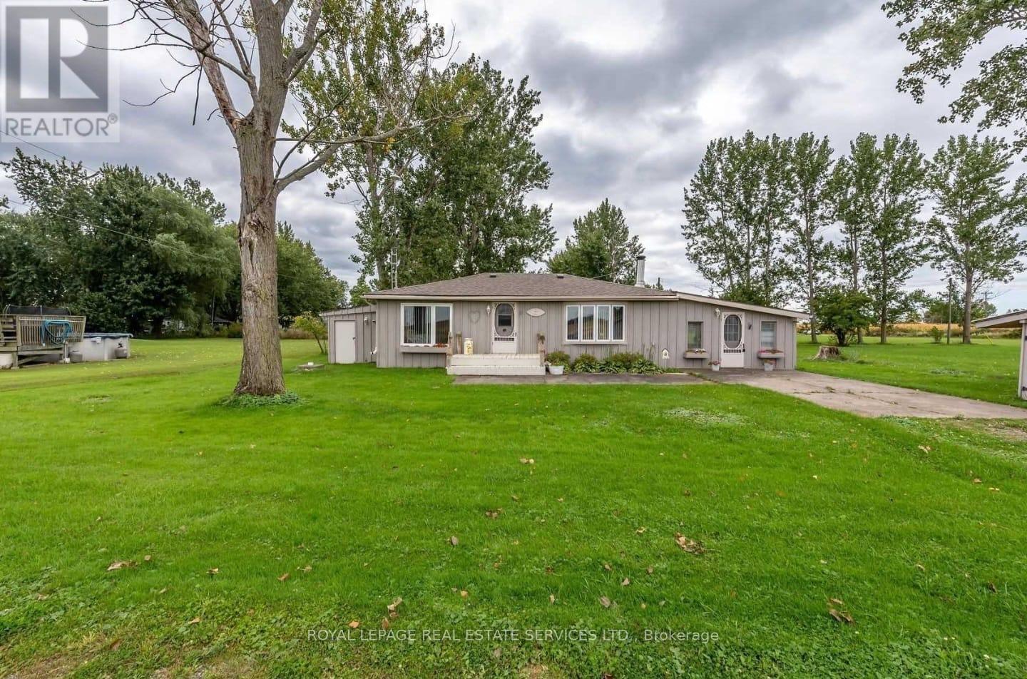 6 Upper Lake Property Photo 3