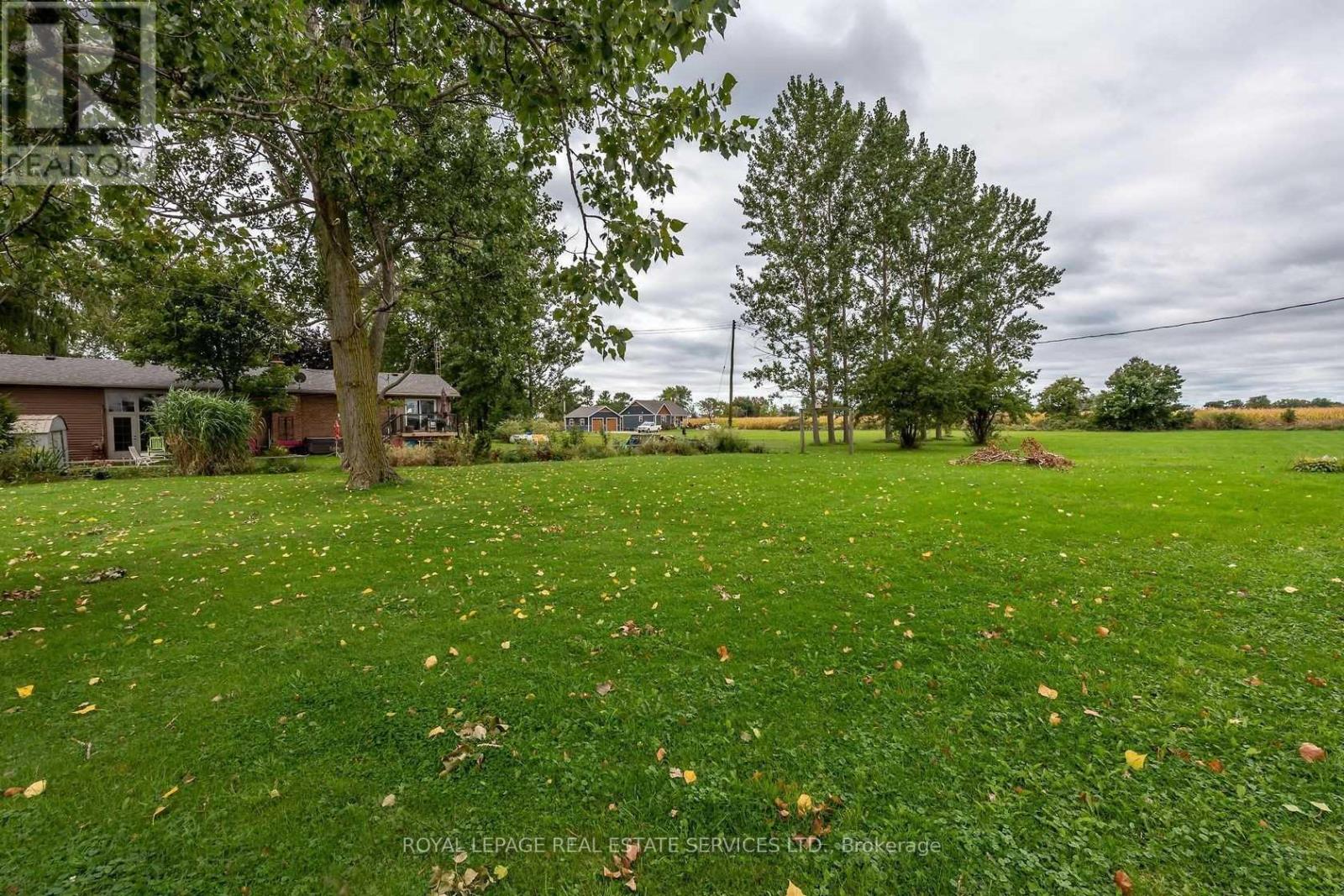 6 Upper Lake Property Photo 16