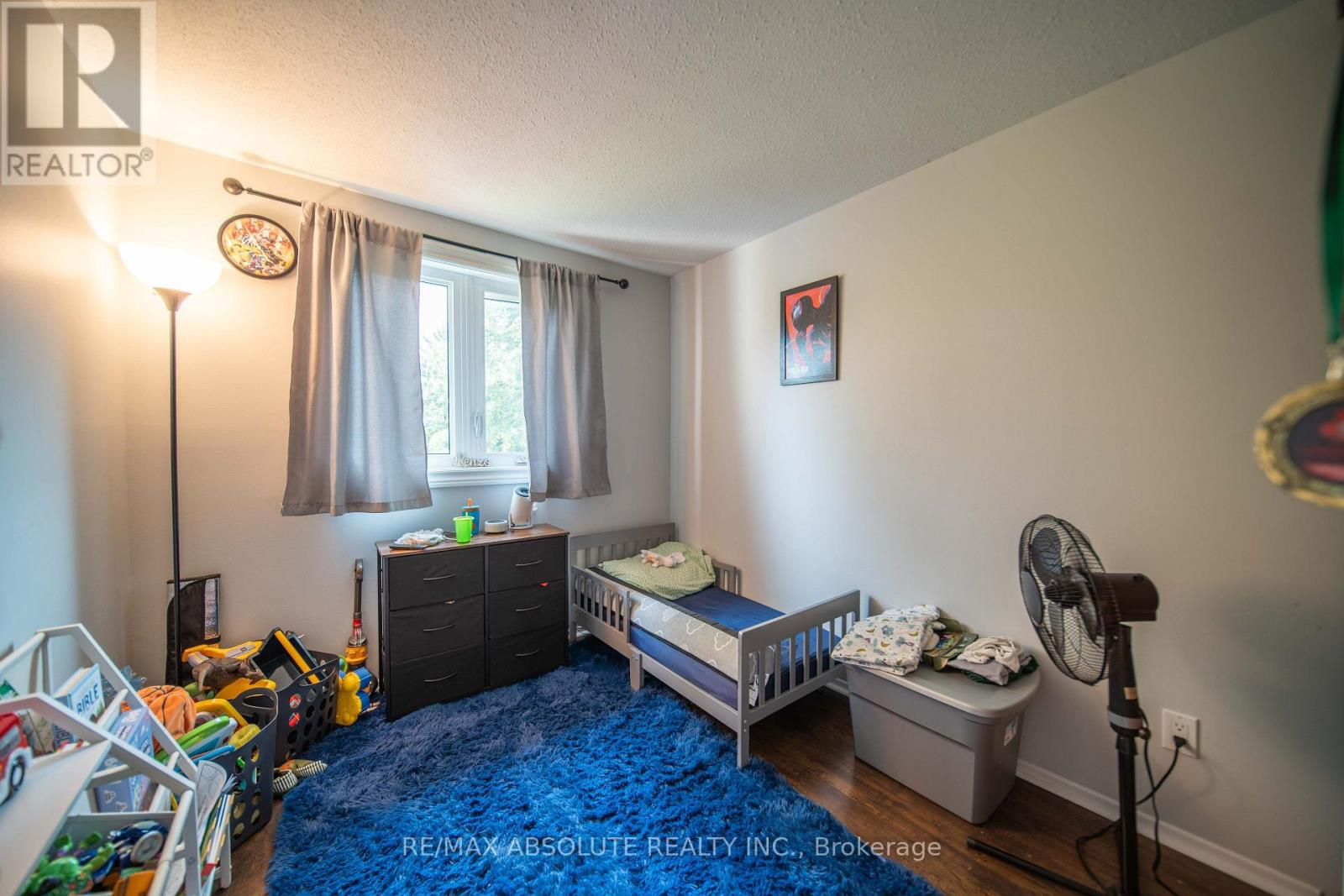25 - 1299 Cedarcroft Crescent Property Photo 16