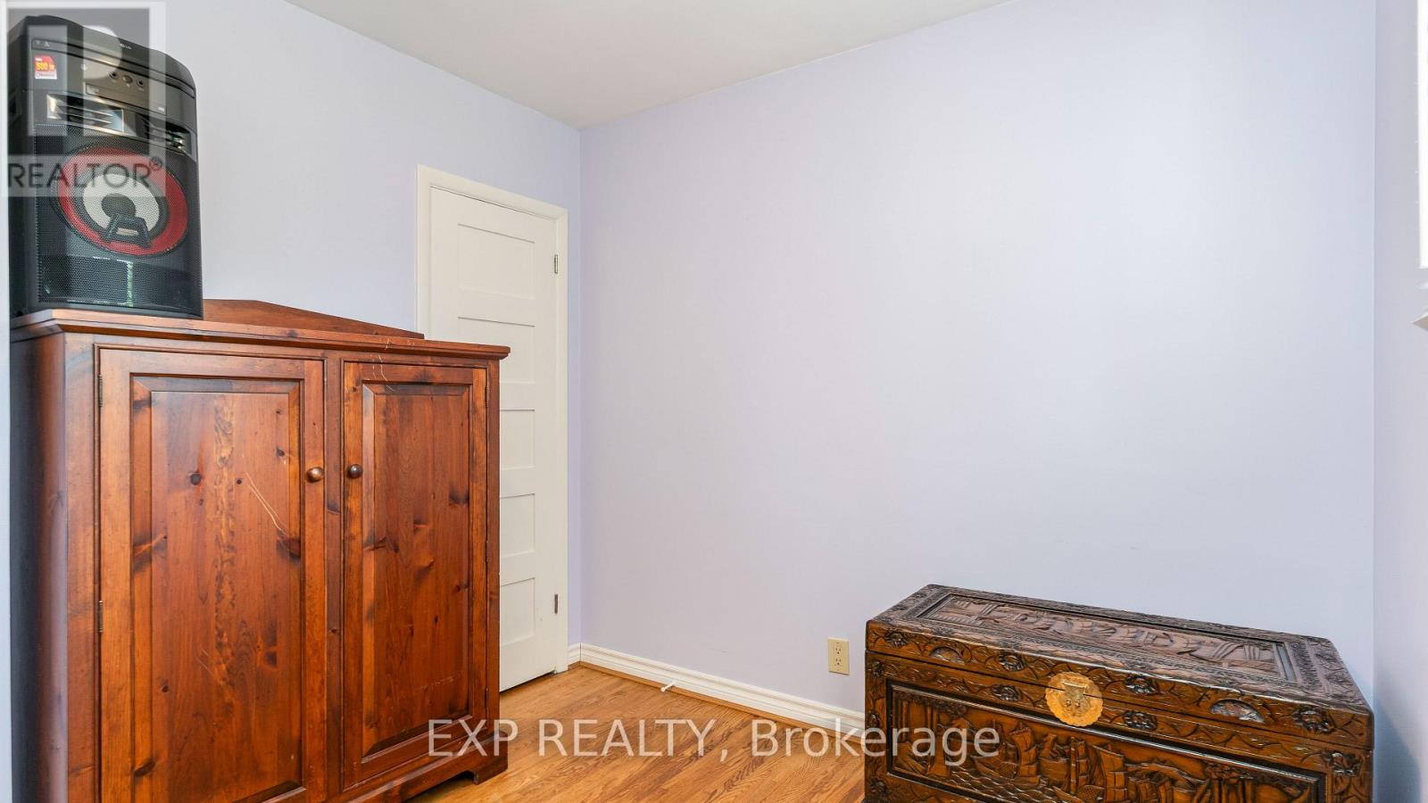 295 Tweedsmuir Avenue Property Photo 14