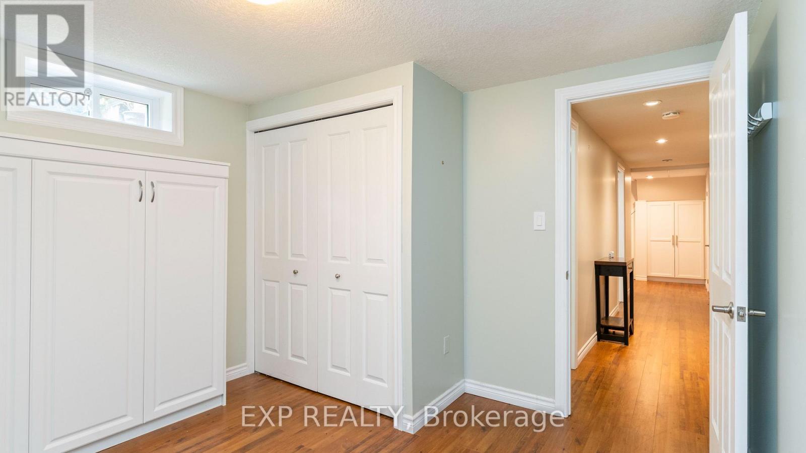 295 Tweedsmuir Avenue Property Photo 34
