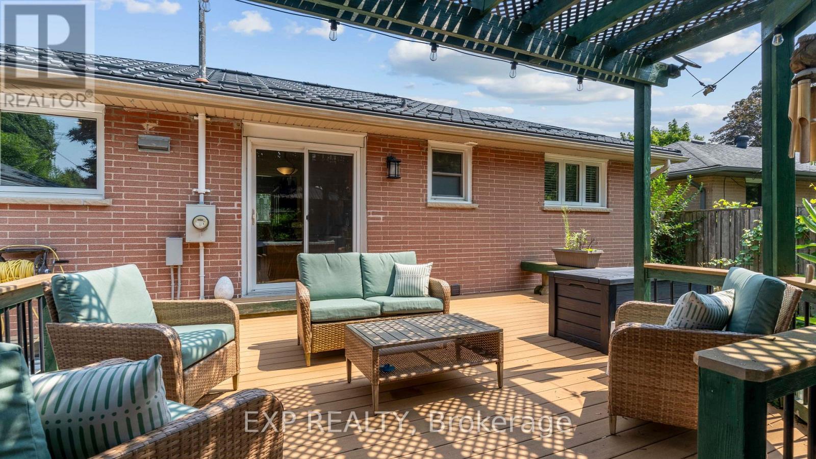 295 Tweedsmuir Avenue Property Photo 38
