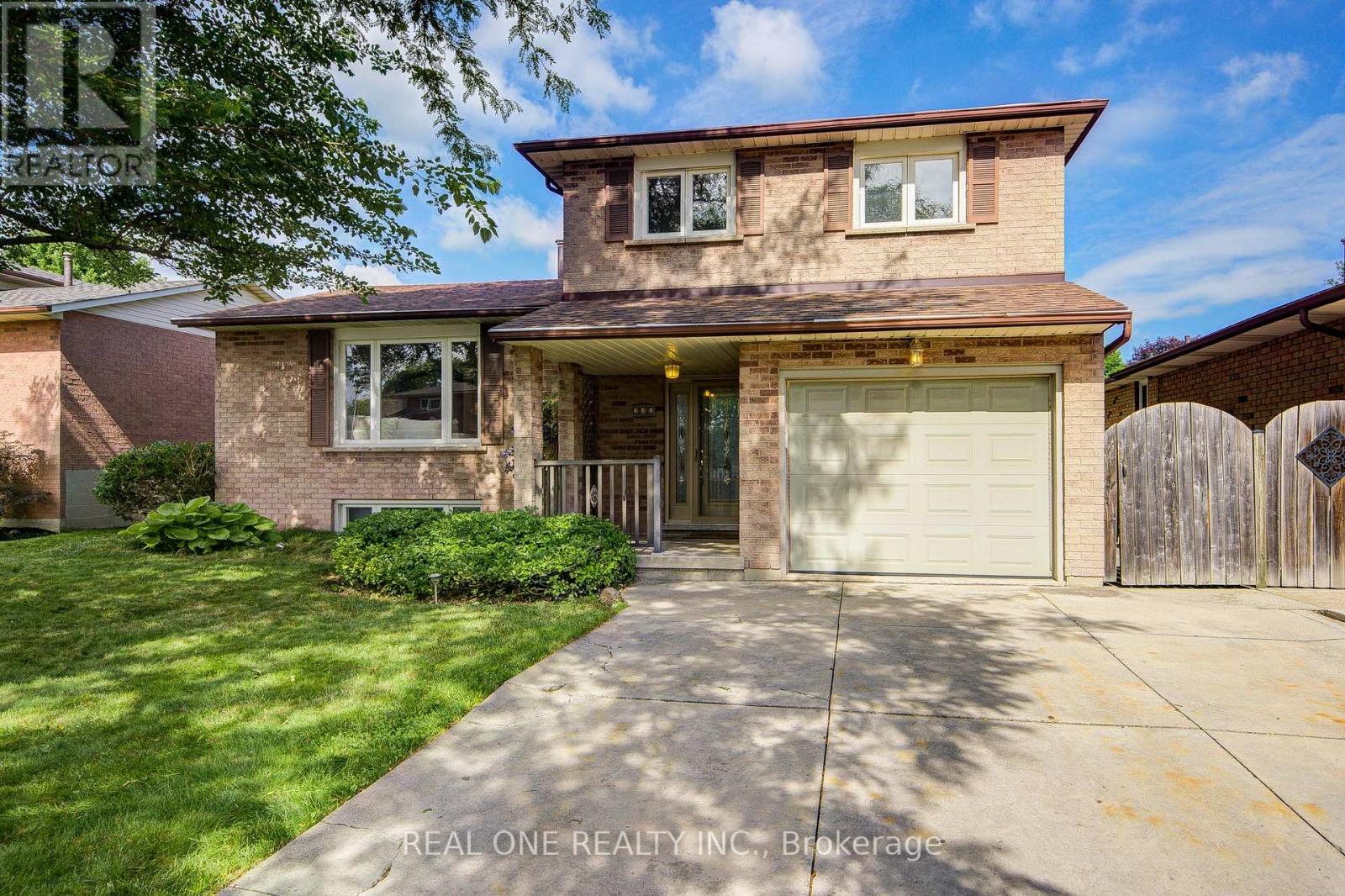 232 CLIFTON DOWNS ROAD Property Photo 1