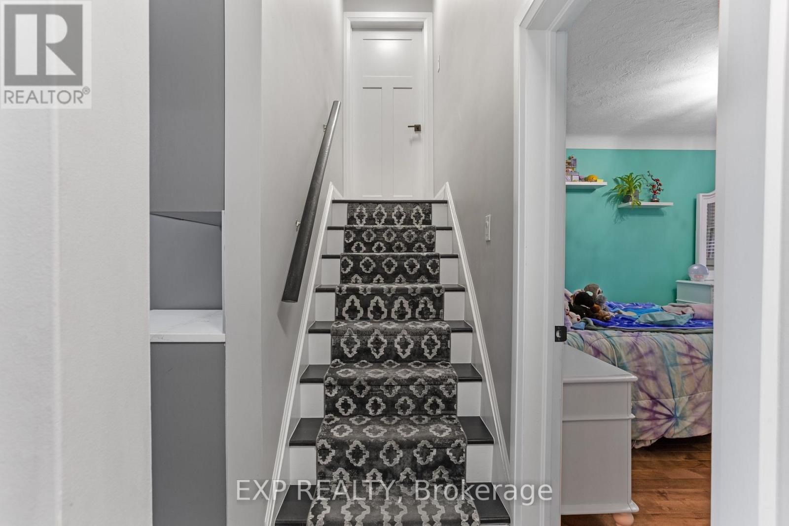 62 Randall Avenue Property Photo 15